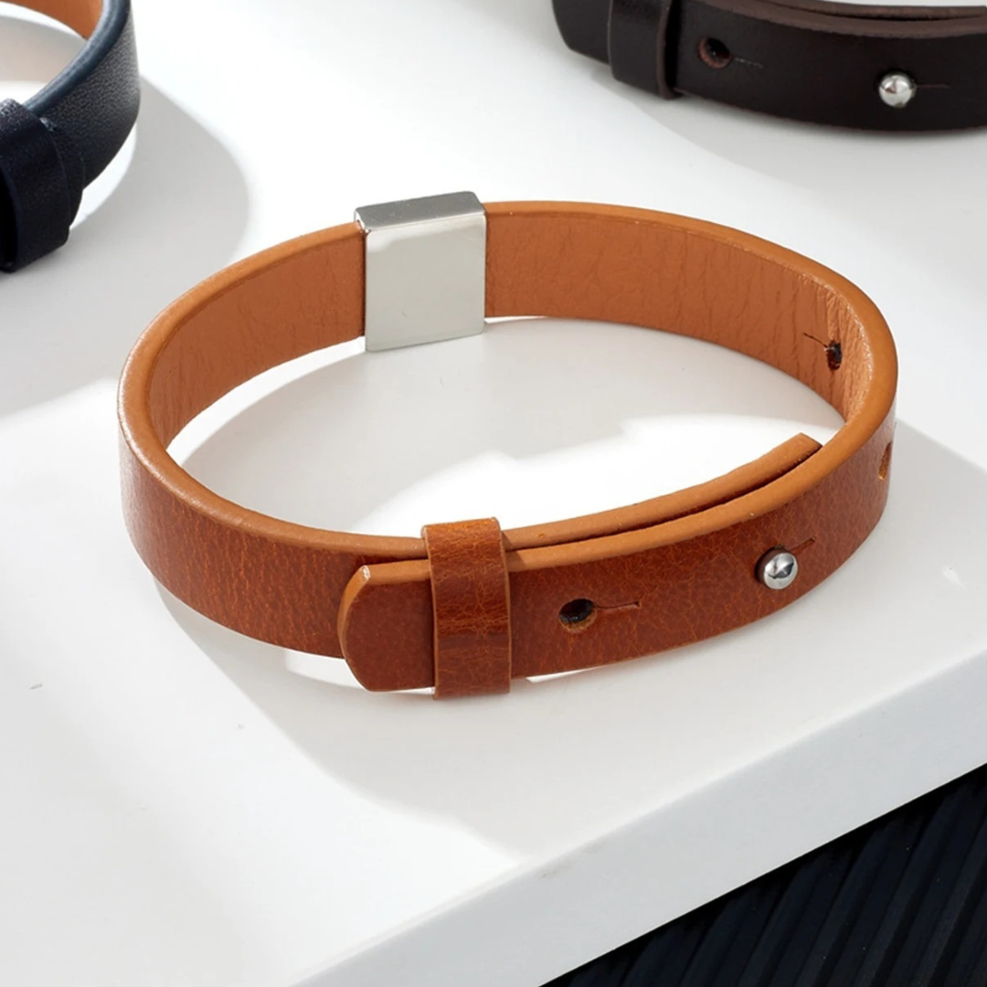 Custom Leather Bracelet for Men and Women | Personalized Engraving