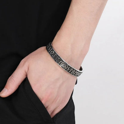 Viking Rune Bracelet with Valknut – Nordic Style Stainless Steel Men’s Bracelet