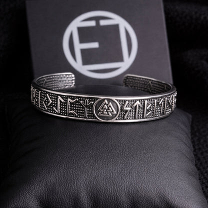 Viking Rune Bracelet with Valknut – Nordic Style Stainless Steel Men’s Bracelet