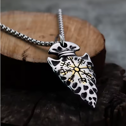 Viking arrowhead necklace with Vegvisir symbol