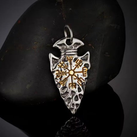 Viking arrowhead necklace with Vegvisir symbol
