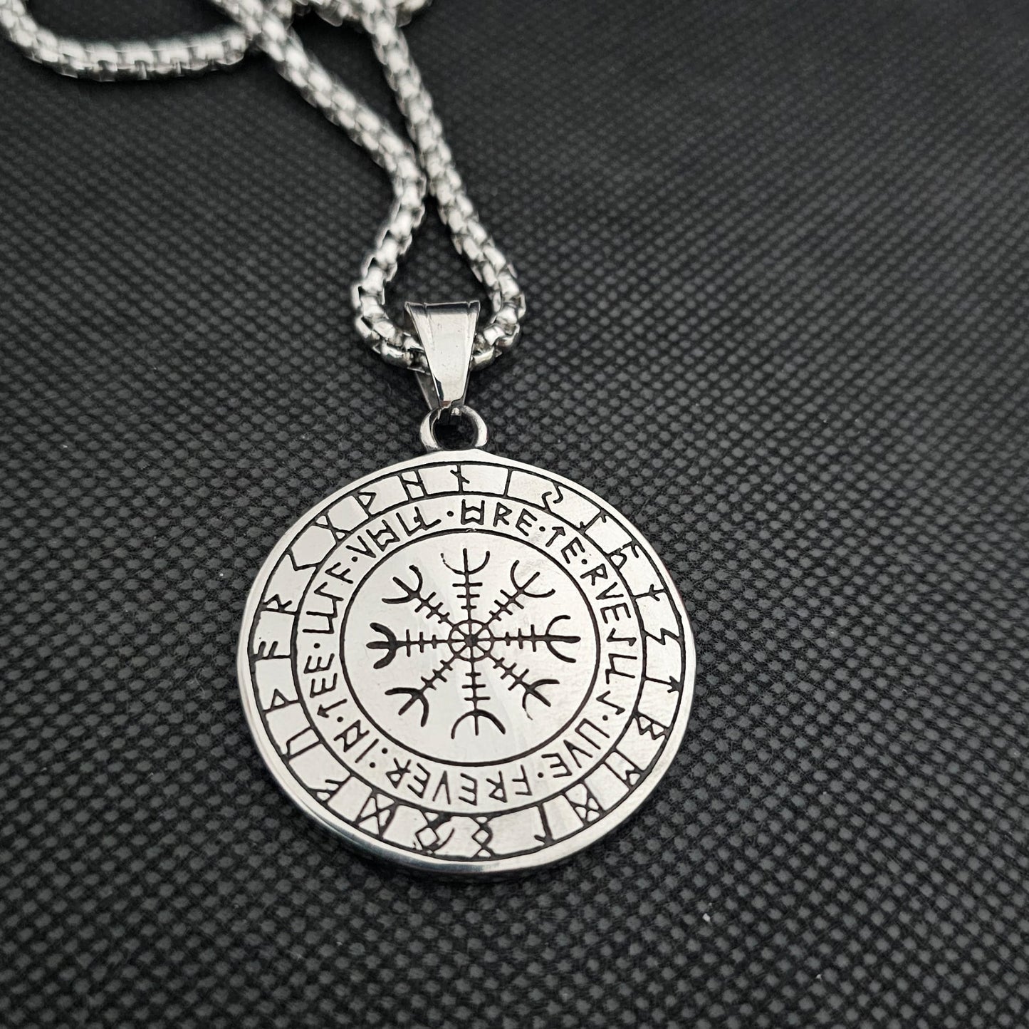 Viking Double-Sided Necklace: Wisdom of the Tree of Life and Runic Protection.