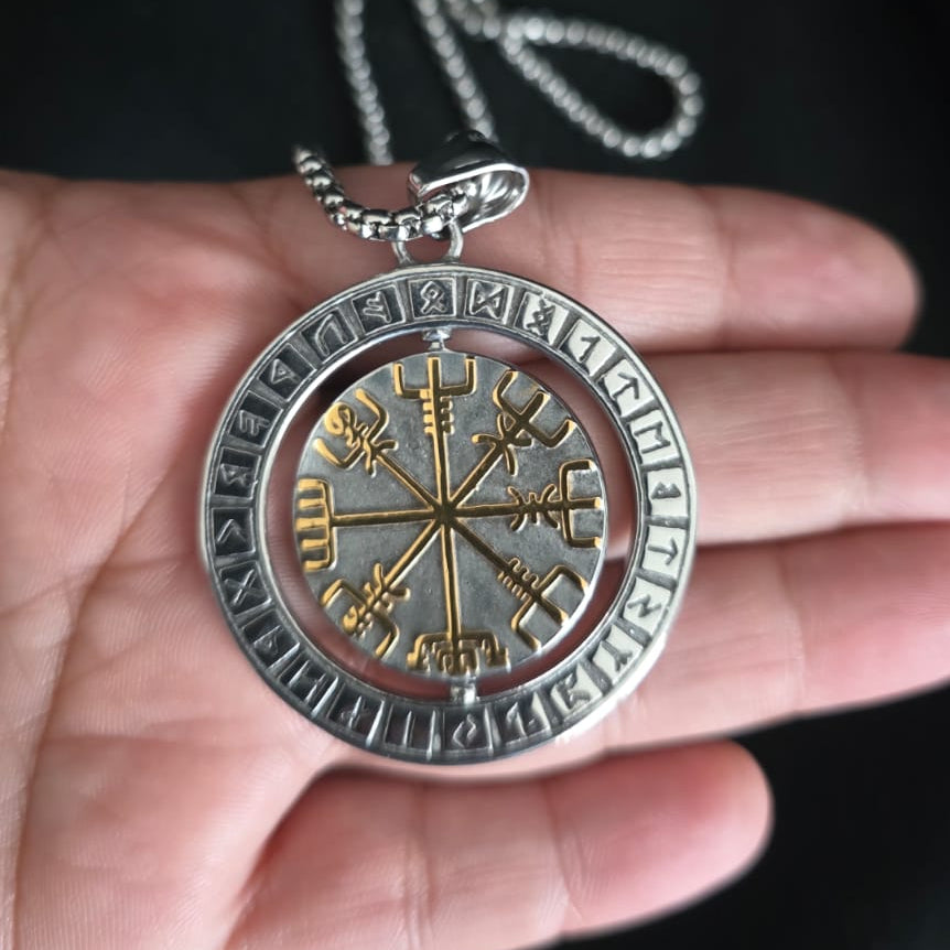 Viking Rotating Compass Necklace – Norse Runes Odin Amulet for Men